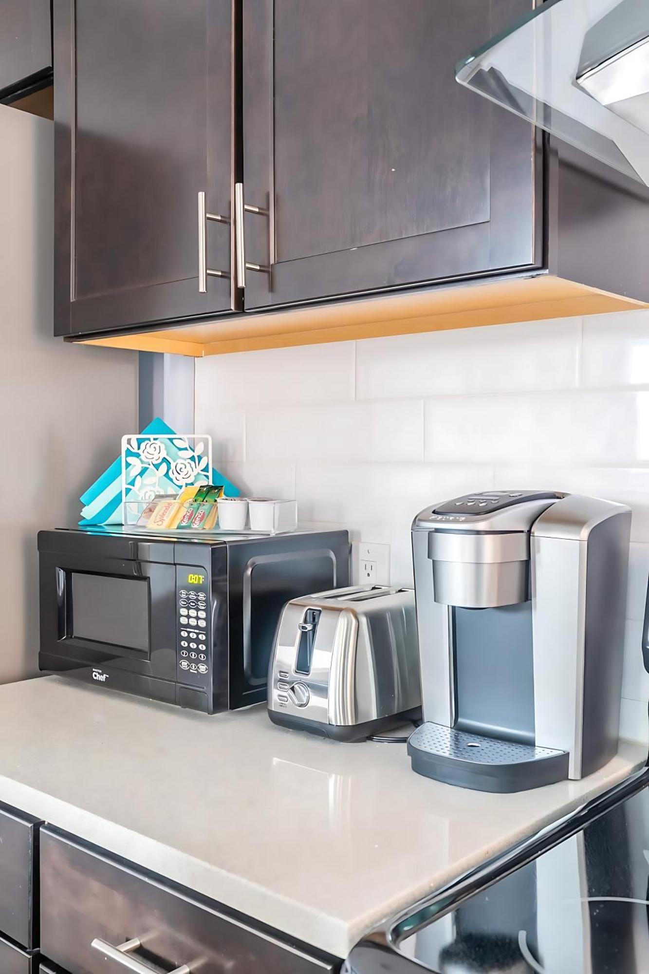 Pet Friendly - 1Br Newly Renovated Apartment Ottawa Exterior photo